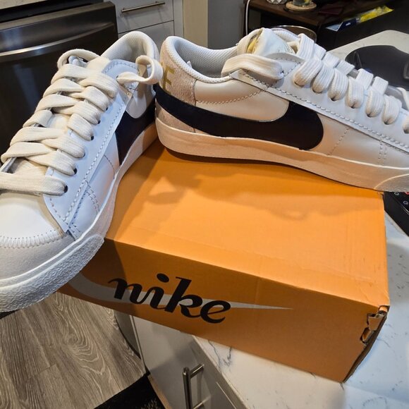 Nike Blazer Low 77 Jumbo FZ6773-100 Sneakers Men's Navy White Lifestyle Shoes 10 - Picture 3 of 13